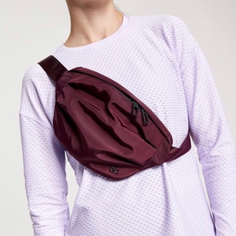 Calia by Carrie Underwood Sling Bag Cross Body Fanny Pack Waist Bag in Wine